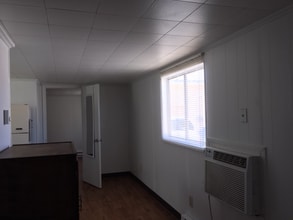 516 E 1st St in Portales, NM - Building Photo - Building Photo