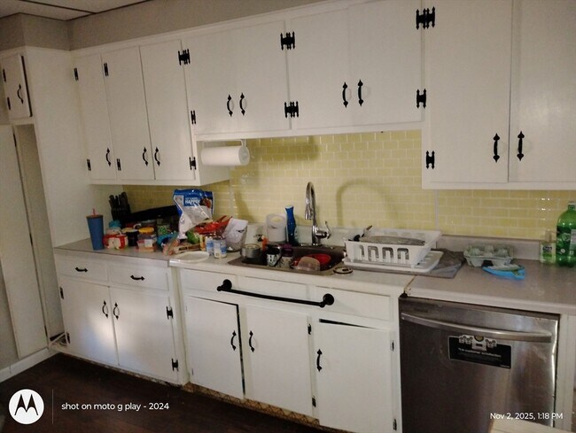 77 W Main St in Ware, MA - Building Photo - Building Photo