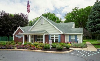 Carriage Glen Apartments in Greece, NY - Building Photo