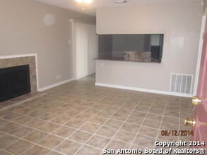 4058 Fire Sun in San Antonio, TX - Building Photo - Building Photo