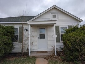 711 Elm St in Sterling, CO - Building Photo