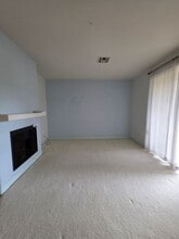 10854 Sabre Hill Dr in San Diego, CA - Building Photo - Building Photo