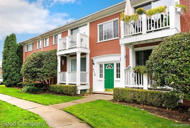 property at 413 N Eton St