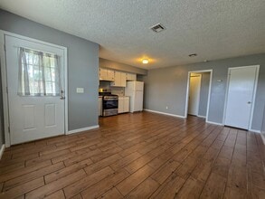 1103 E Parker St in Shawnee, OK - Building Photo - Building Photo
