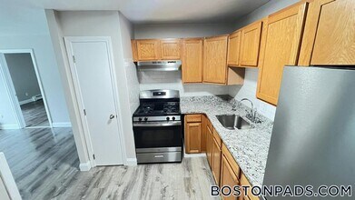 6 Henry Terrace in Worcester, MA - Building Photo - Building Photo