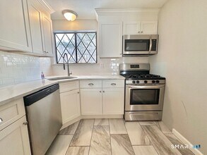 253 West St in Southington, CT - Building Photo - Building Photo