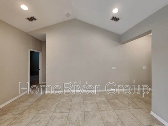 property at 2946 Alhaven Terrace
