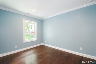 58 Myano Ln in Stamford, CT - Building Photo - Building Photo