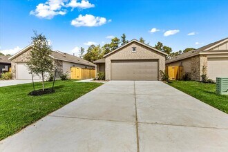20923 South St in New Caney, TX - Building Photo - Building Photo