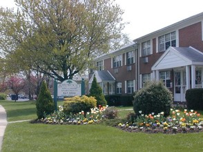 Sherwood Apartments in Bethlehem, PA - Building Photo - Building Photo