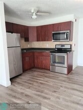 736 NW 2nd Ave in Fort Lauderdale, FL - Building Photo - Building Photo