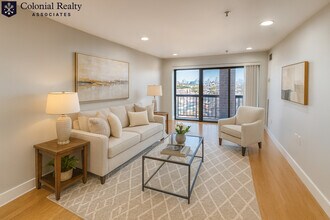 15 N Beacon St in Boston, MA - Building Photo - Building Photo