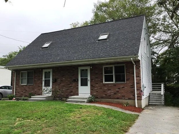 26 Crane St in Worcester, MA - Building Photo