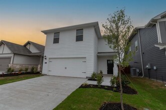 3917 Marble Fls Dr in Farmersville, TX - Building Photo - Building Photo