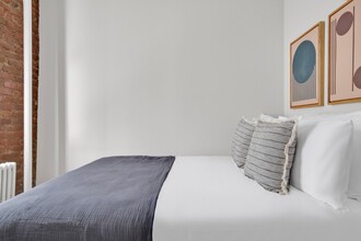 410 E 13th St, Unit 6D in New York, NY - Foto de edificio - Building Photo