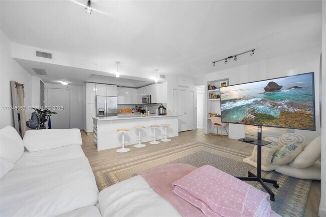 999 SW 1st Ave in Miami, FL - Foto de edificio - Building Photo