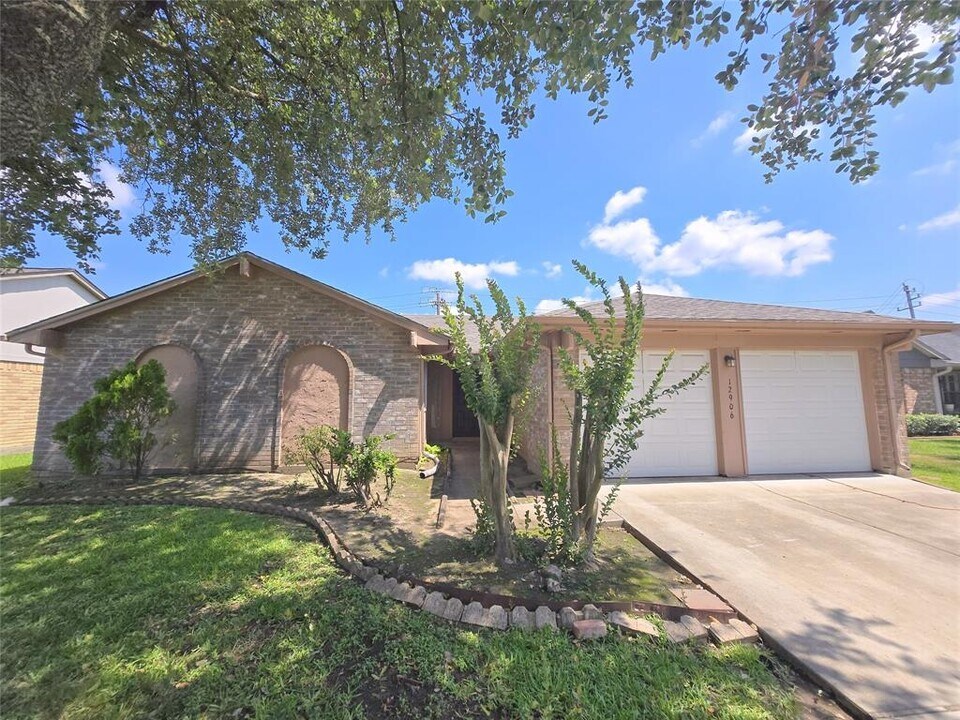 12906 Newberry St in Sugar Land, TX - Building Photo