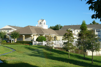 Charleston Club in Sanford, FL - Building Photo - Building Photo