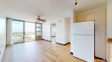 94-302-302 Paiwa St in Waipahu, HI - Building Photo - Building Photo