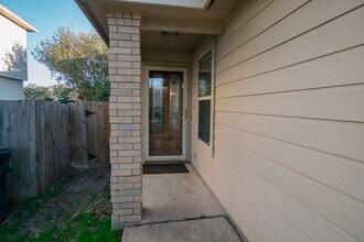 10610 Tiger Way in San Antonio, TX - Building Photo - Building Photo