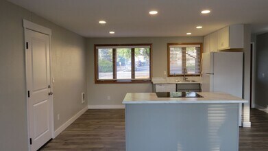 61570 SE Baptist Way in Bend, OR - Building Photo - Building Photo
