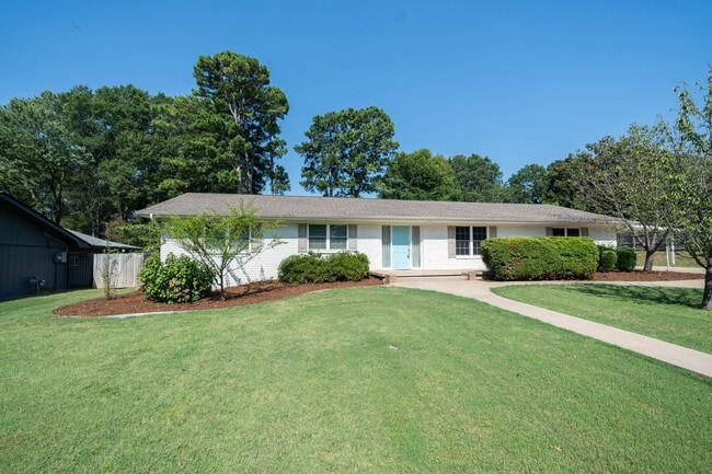 property at 29 Water Oak Dr