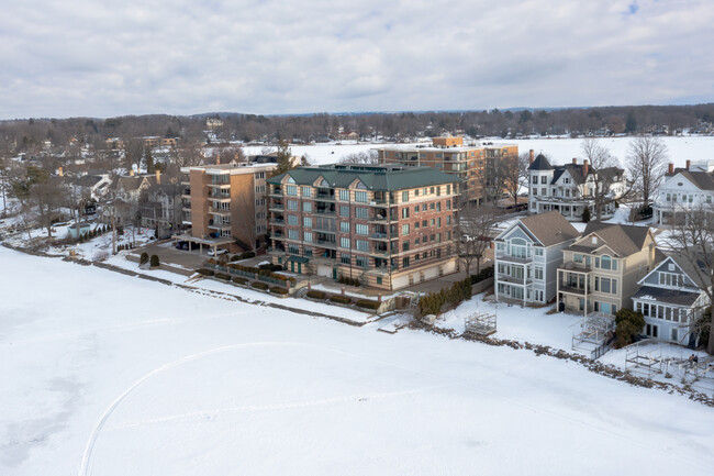 The Lake Shore Club in Oconomowoc, WI - Building Photo - Building Photo