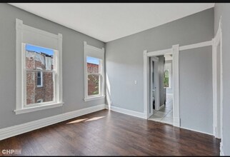 1124 S Sacramento Blvd in Chicago, IL - Building Photo - Building Photo