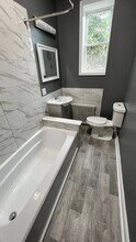 1815 Tasker St in Philadelphia, PA - Building Photo - Building Photo