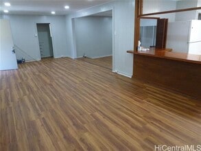 3505 Kahawalu Dr in Honolulu, HI - Building Photo - Building Photo