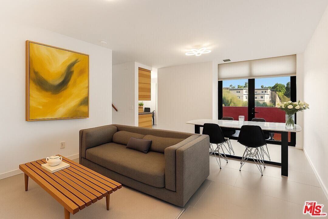 3248 Descanso Dr in Los Angeles, CA - Building Photo