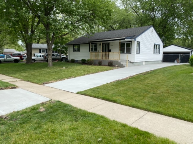 property at 3802 Eagle Ln