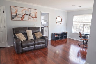 810 Williamsburg Ln in Charleston, SC - Building Photo - Building Photo