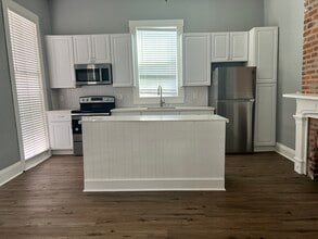 2535 Upperline St, Unit A in New Orleans, LA - Building Photo - Building Photo