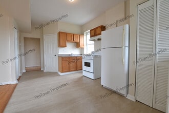 309 Herkimer St, Unit 3R in Joliet, IL - Building Photo - Building Photo