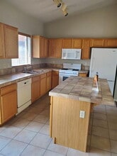 15037 S Harry Truman Pl in Sahuarita, AZ - Building Photo - Building Photo