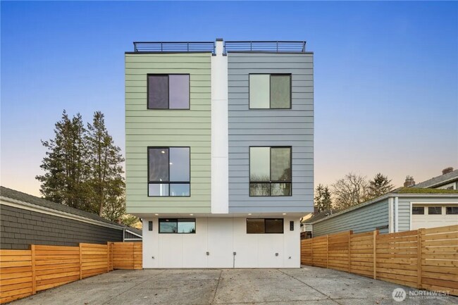 528 N 72nd St in Seattle, WA - Building Photo - Building Photo