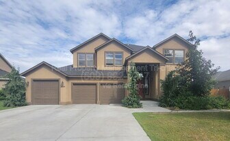 3684 Nottingham Dr in Richland, WA - Building Photo