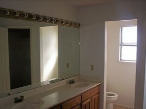 459 Little Valley Ct in Fort Worth, TX - Building Photo - Building Photo