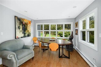 150 Lonetown Rd in Redding, CT - Building Photo - Building Photo