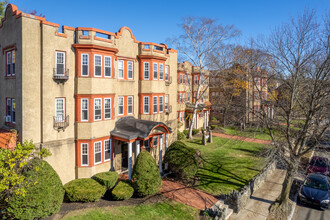 569 Franklin St in Melrose, MA - Foto de edificio - Building Photo