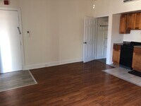 2205 Walnut St, Unit 4m photo'