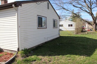 23848 Stewart Ave in Warren, MI - Building Photo - Building Photo
