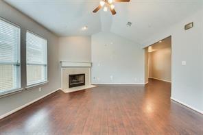 9418 Brackenton Crest Dr in Spring, TX - Foto de edificio - Building Photo