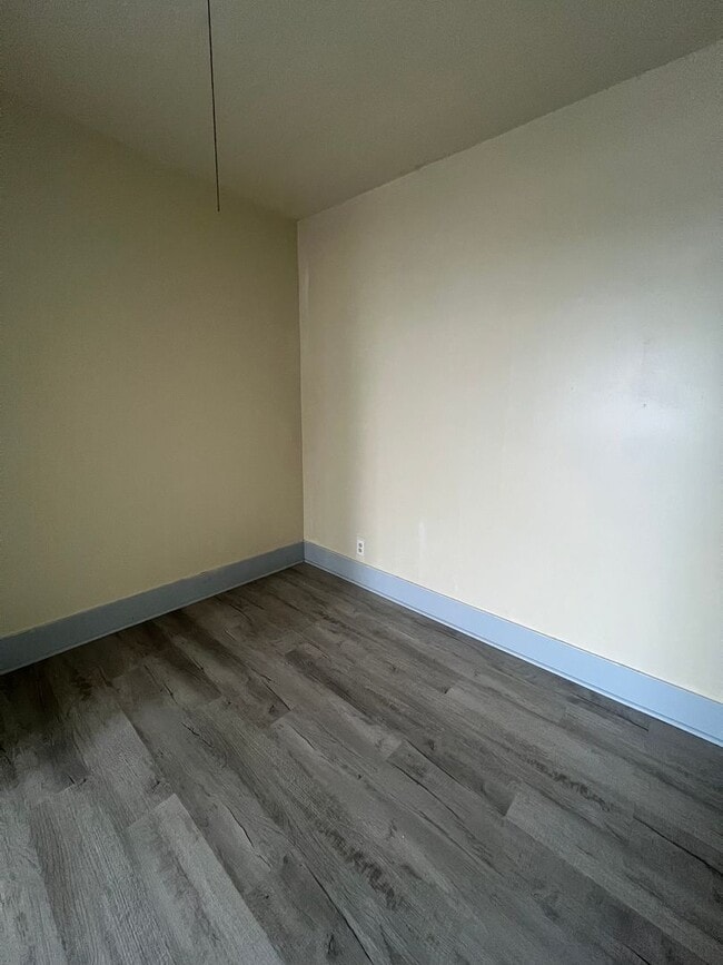 property at 315 S 2nd St