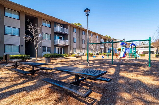 Mirador at Peach Tree in Atlanta, GA - Building Photo - Building Photo