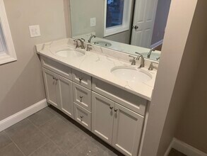 56 June St, Unit Unit 1 in Worcester, MA - Building Photo - Building Photo