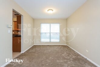 454 Bluebird Dr in Bolingbrook, IL - Building Photo - Building Photo