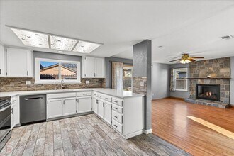 833 Mackilhaffy Dr in Patterson, CA - Building Photo - Building Photo