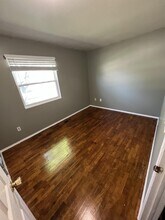 1413 Mark Twain Dr in Lansing, MI - Building Photo - Building Photo